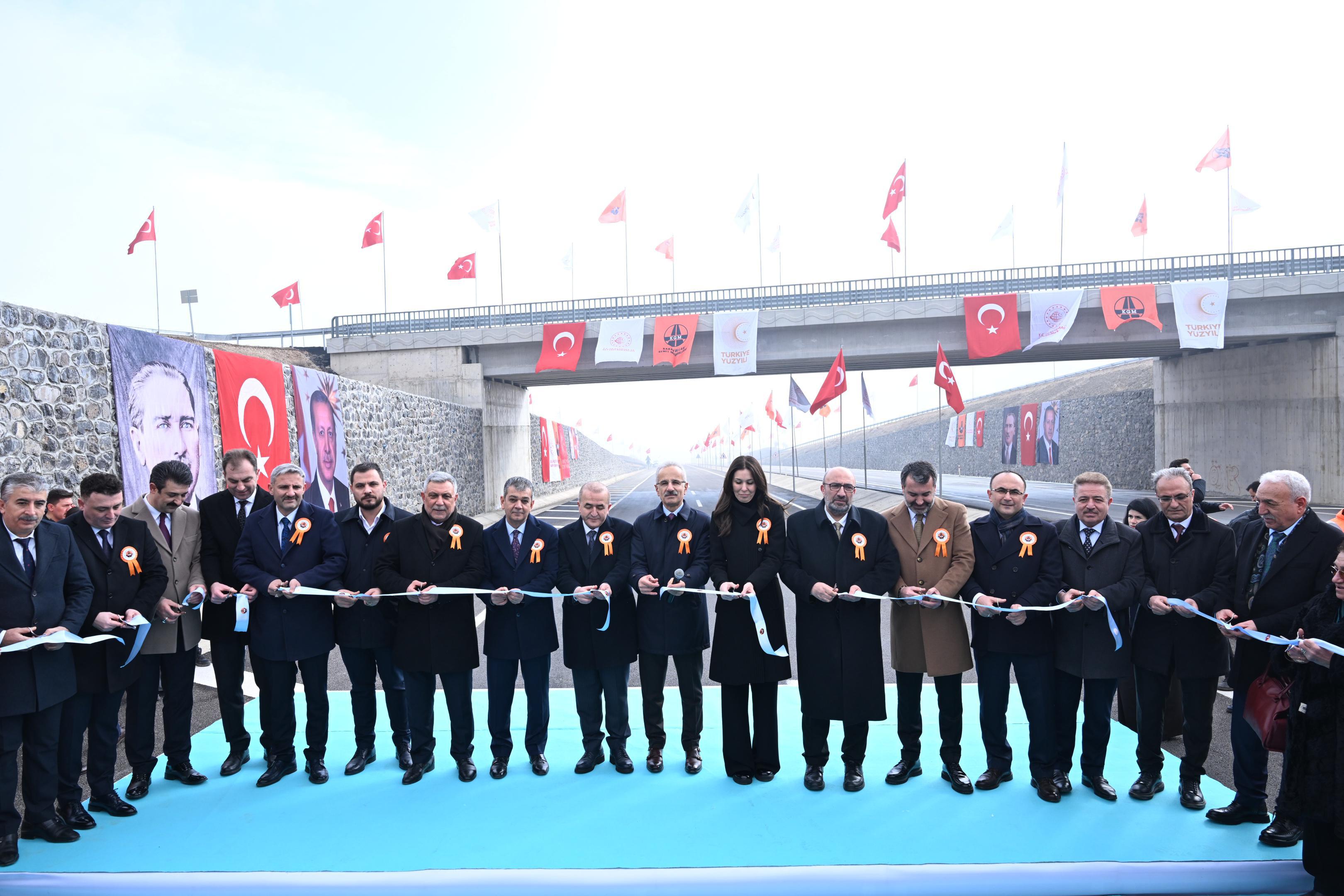 30 Dakikalık yol 8 Dakikaya düştü